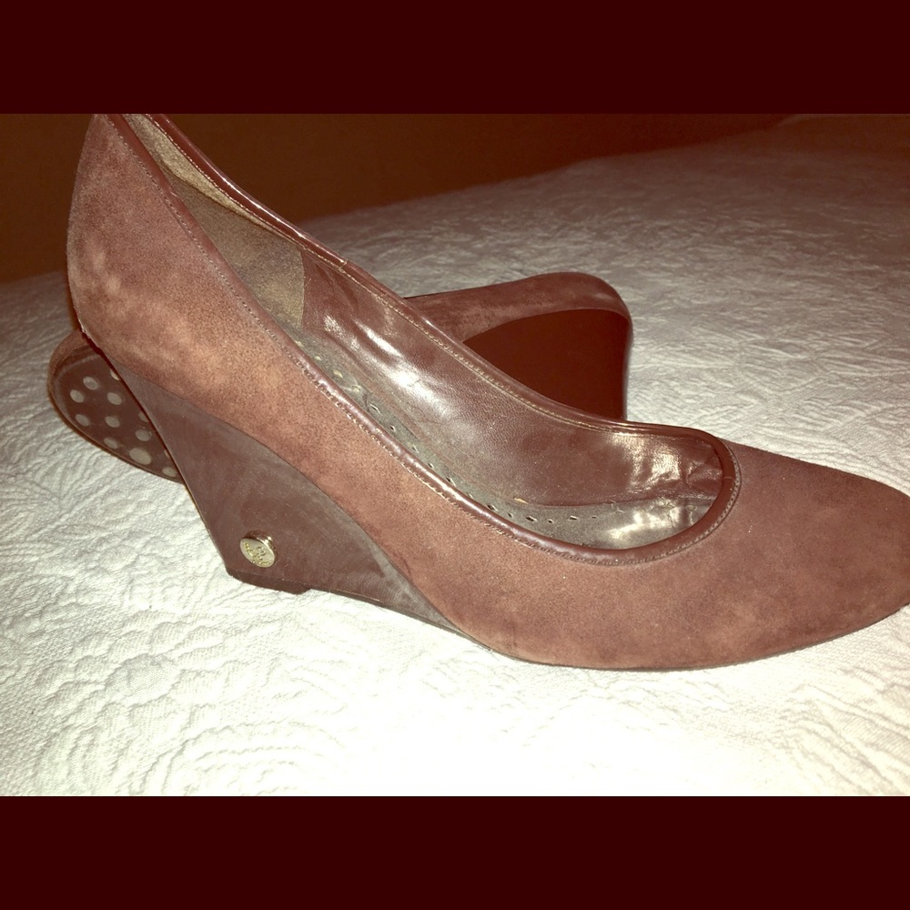BCBG wedges